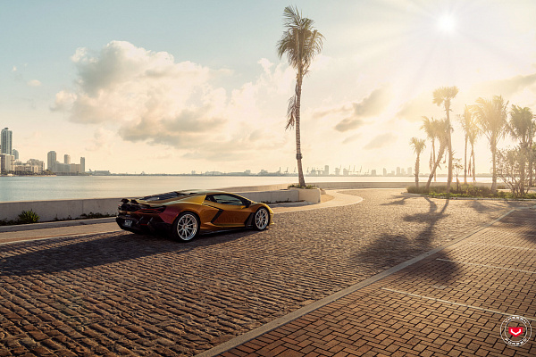 Фото дисков Vossen VPS-2 (3-Piece) Глянцевый лак на Lamborghini Revuelto
