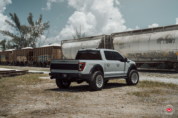 Фото дисков Vossen VFX-04 Глянцевый лак на Ford F-150 XIV
