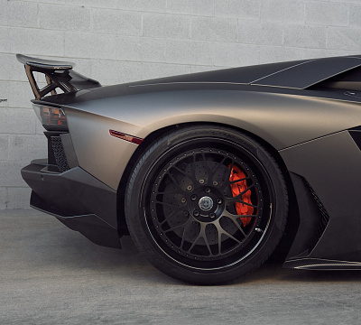 Фото дисков HRE 300 на Lamborghini Aventador