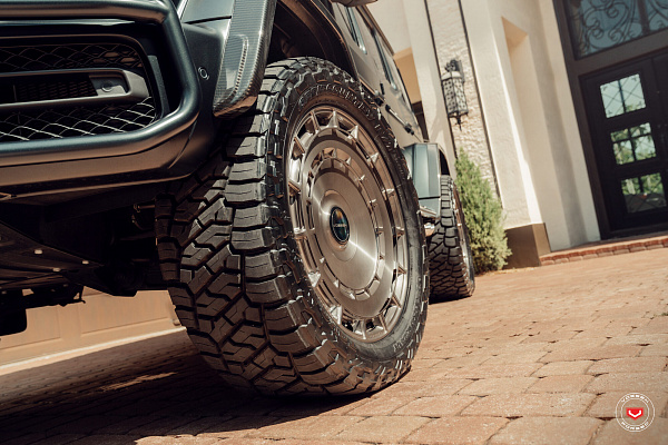 Фото дисков Vossen LC3-11 Глянцевый тонированный лак на Mercedes-Benz G-Class III
