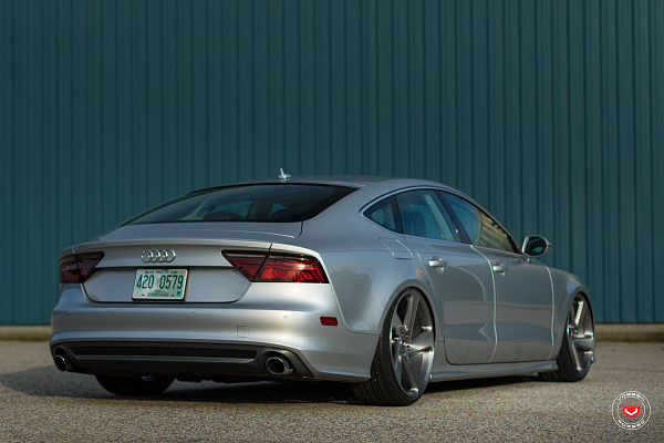 Фото дисков Vossen CG-210T Глянцевый лак на Audi A/RS 7 (4G)