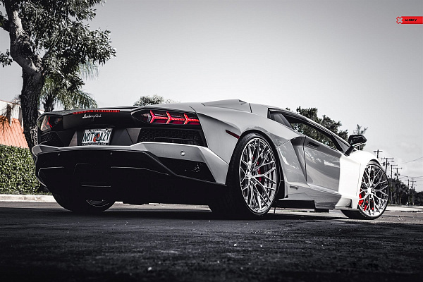 Фото дисков Anrky AN20 Полированный лак на Lamborghini Aventador
