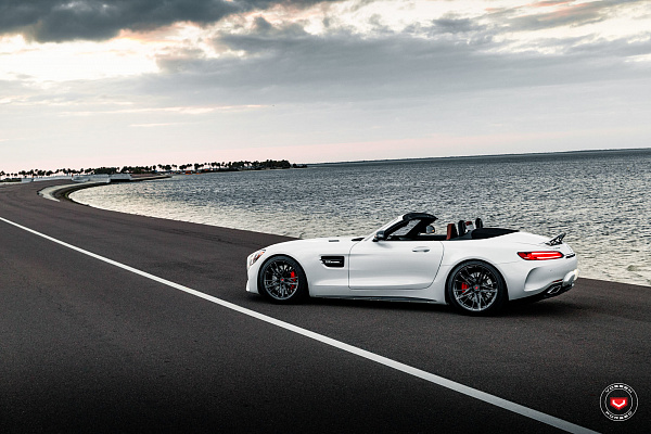 Фото дисков Vossen M-X6 Глянцевый графит на Mercedes-Benz AMG GT I