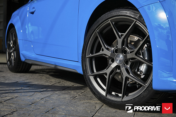 Фото дисков Vossen HF-5 Сатиновый графит на Audi TT (8S)