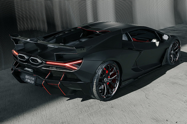 Lamborghini Revuelto