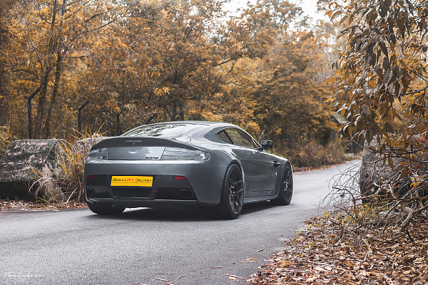 Фото дисков Brixton Forged CM5-R Сатиновый темный лак на Aston Martin Vantage 3
