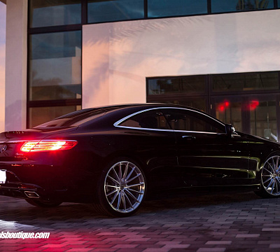 Фото дисков HRE P103 на Mercedes-Benz S-Class (W222, C217)