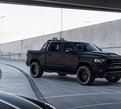 Фото дисков Strasse Wheels SV12M Signature на Ram 1500 V
