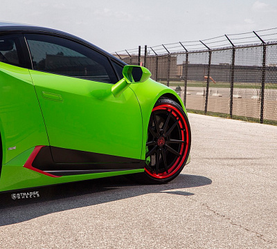 Фото дисков Strasse Wheels SV1 Deep Concave FS на Lamborghini Huracan