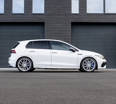 Фото дисков Bola FLS на Volkswagen Golf VIII