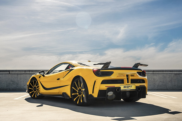 Фото дисков Savini SV50 Другой цвет на Ferrari 488