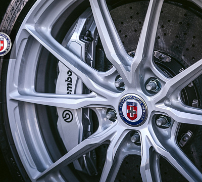 Фото дисков HRE P104SC на Ford GT II