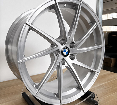 19" диски в стиле Ispiri FFR1D с брашированием