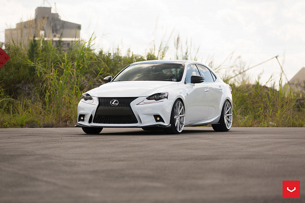 Фото дисков Vossen VFS-10 Серебро на Lexus IS II