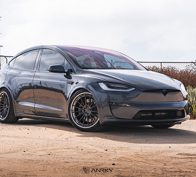 Фото дисков Anrky AN39 на Tesla Model X