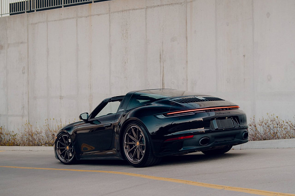 Фото дисков Brixton Forged R11-RS Сатиновая темная бронза на Porsche 911 VIII