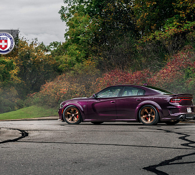Фото дисков HRE 105 на Dodge Charger VII