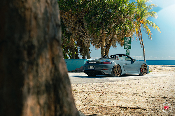Фото дисков Vossen M-X6 Сатиновая бронза на Porsche Cayman II