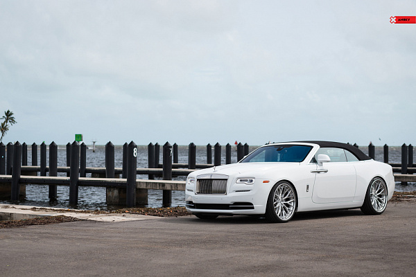 Фото дисков Anrky AN30 Сатиновый лак на Rolls-Royce Wraith