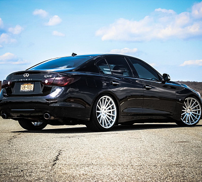 Фото дисков Vossen VFS-2 на Infiniti Q50