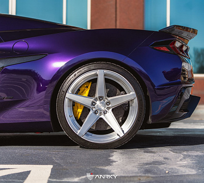 Фото дисков Anrky RS5.2 на Chevrolet Corvette C8