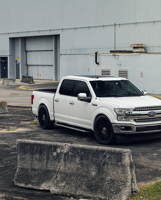 Фото дисков HF-8 Черный глянец на Ford F-150 XIII