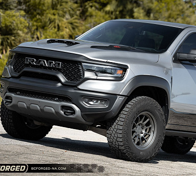 Фото дисков BC Forged TD01 на Ram 1500 V