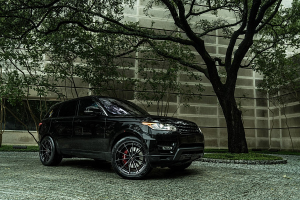 Фото дисков Savini SV-F1 Алмазная проточка на Range Rover Sport II