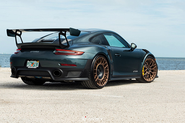 Фото дисков Anrky AN20 Aerosport Сатиновая бронза на Porsche 911 VII