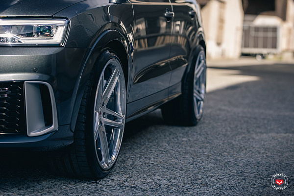 Фото дисков Vossen CG-202 Глянцевый лак на Audi Q3 (8U)
