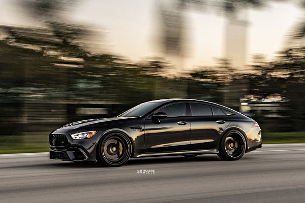 Фото дисков Strasse Wheels SV4 Deep Concave FS Черный сатин на Mercedes-Benz AMG GT I