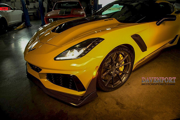Фото дисков Anrky AN12 Глянцевый темный лак на Chevrolet Corvette C7