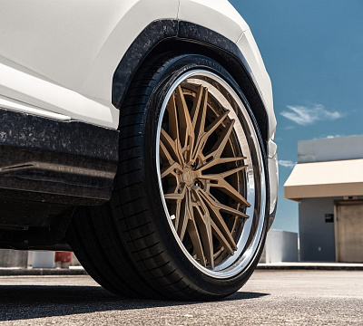 Фото дисков Anrky S3-X1 на Lamborghini Urus