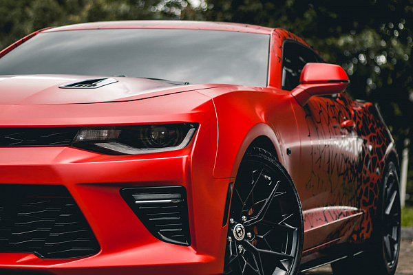 Фото дисков HRE FF10 Черный сатин на Chevrolet Camaro VI