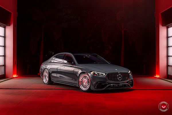 Фото дисков Vossen GEN-04 (3-piece) Глянцевый лак на Mercedes-Benz S-Class (W223)