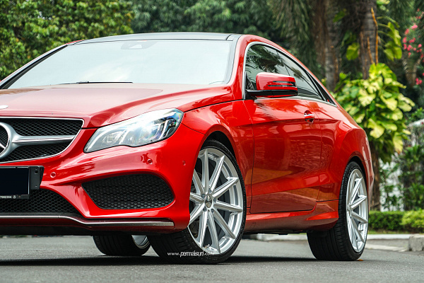 Фото дисков Vossen VFS-10 Серебро на Mercedes-Benz E-Class (W212, S212, C207)
