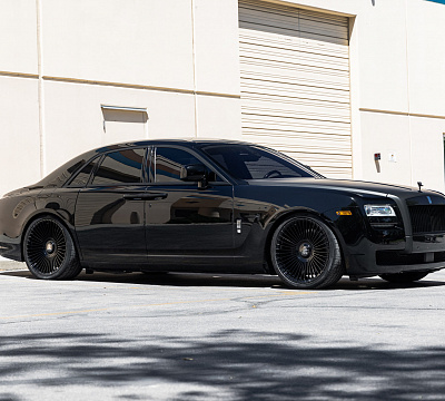 Фото дисков Vossen S17-16 на Rolls-Royce Ghost II