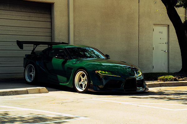 Фото дисков HRE 305 Сатиновый лак на Toyota Supra A90