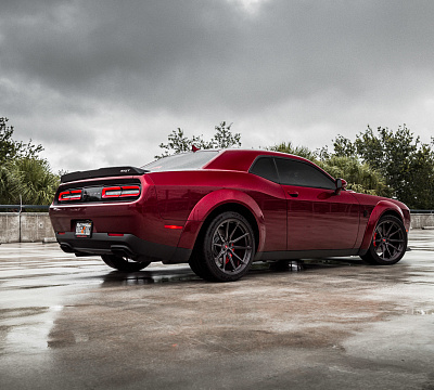 Фото дисков Vossen M-X2 на Dodge Challenger III