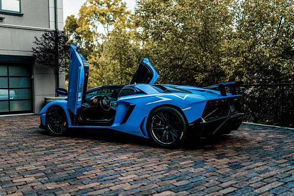 Фото дисков Brixton Forged FDE05 Черный сатин на Lamborghini Aventador