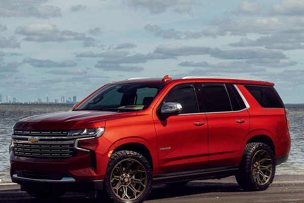 Фото дисков 4PLAY 4P83 Глянцевая бронза на Chevrolet Tahoe V
