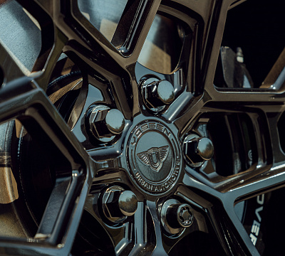 Фото дисков Vossen UV-1 на Land Rover Range Rover Sport II