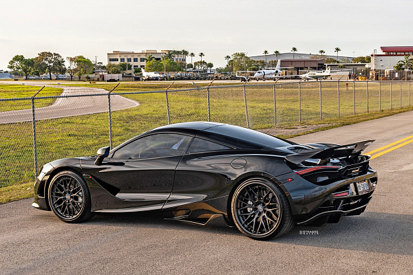 McLaren 720S