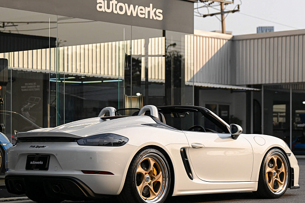 Фото дисков HRE 522 Сатиновая шампань на Porsche Boxster IV