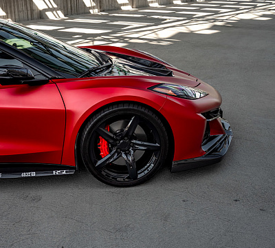 Фото дисков MRR F23 на Chevrolet Corvette C8