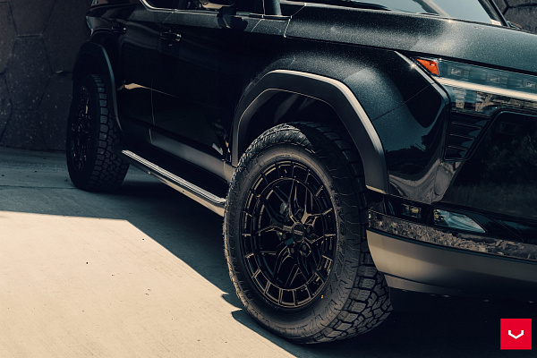 Фото дисков Vossen HFX-1 (6-Lug) Черный глянец на Lexus GX III