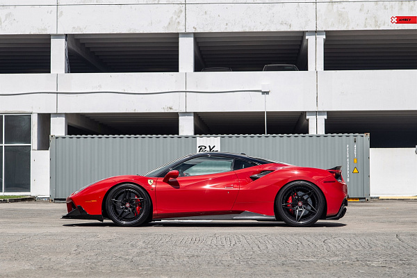 Фото дисков Anrky S3-X3 Черный глянец на Ferrari 488