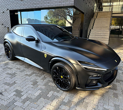 Фото дисков HRE P200 на Ferrari Purosangue