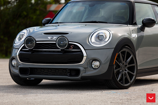 Фото дисков Vossen VFS-1 Сатиновый графит на MINI Cooper III
