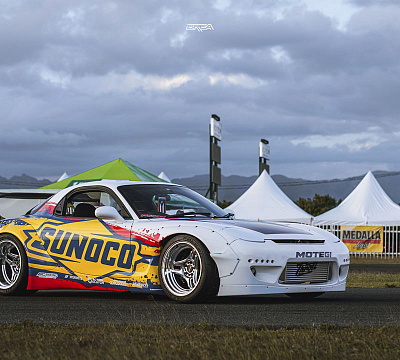Фото дисков Motegi Racing MF421 SS3 на Mazda RX-7 III